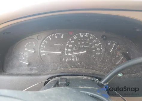 2000 Mercury Mountaineer z USA, uszkodzony, nr VIN 4M2ZU76E1YUJ15339